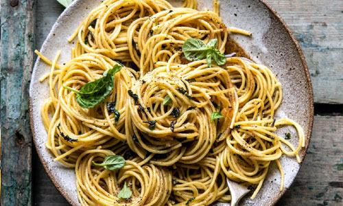 Garlic Basil Spaghetti